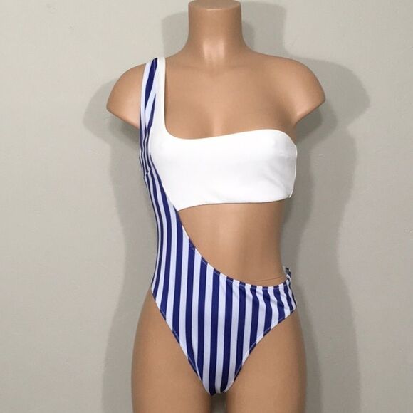 Kendall + Kylie stripe cut out swimsuit. NWT - Picture 5 of 10